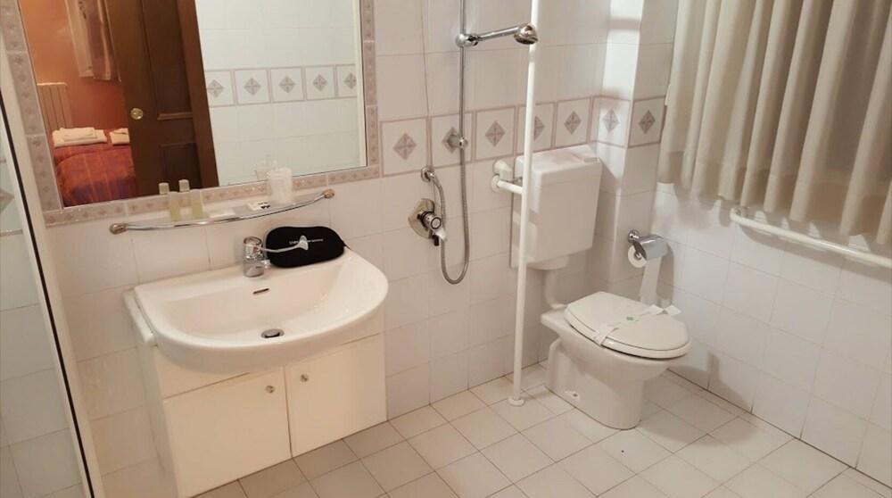 Hotel La Piazzetta Vidiciatico Eksteriør billede
